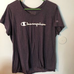 Champion T-shirt